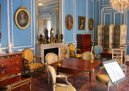 antiquités-Style-Louis-XVI